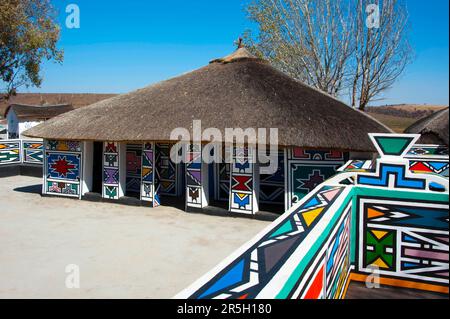 Musée Village de la Ndebele, Botshabelo, Middelburg, Mpumalanga, Afrique du Sud Banque D'Images