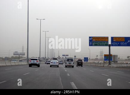 Giza, Egypte, 21 mai 2023: 26th de juillet projet de développement de routes de corridor comprend des travaux d'agrandissement et de modernisation à la distance de l'intersection Banque D'Images