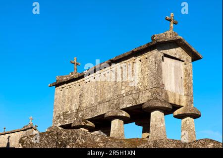 Espigueiros, Lindoso, Parc national de Peneda Geres, Minho, Portugal, greniers, magasins de céréales Banque D'Images