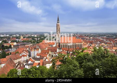 Vieille ville, vue du château de Trausnitz, Landshut, Basse-Bavière, Bavière, Allemagne Banque D'Images