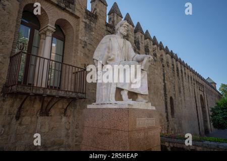 Statue d'Averroes - Cordoue, Andalousie, Espagne Banque D'Images