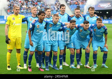 Saint-Pétersbourg, Russie. 03rd juin 2023. Daler Kuzyaev (No.14), Aleksandr Vasyutin (No.1) de Zenit en action pendant le match de football de la Ligue russe de Premier entre Zenit Saint-Pétersbourg et Fakel Voronezh à Gazprom Arena. L'équipe de Zenit FC a gagné contre Fakel Voronezh avec un score final de 1:0. Crédit : SOPA Images Limited/Alamy Live News Banque D'Images