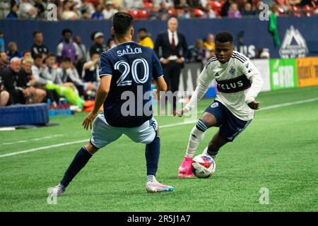 Vancouver, Canada. 03rd juin 2023. Vancouver, Colombie-Britannique, Canada, 3 juin 2023 : Daniel Salloi (20 Sporting Kansas City) et Deiber Caicedo (7 Vancouver Whitecaps FC) se battent pour le ballon lors du match de soccer de la Major League entre Vancouver Whitecaps FC et Sporting Kansas City au stade BC place à Vancouver, Colombie-Britannique, Canada (USAGE ÉDITORIAL SEULEMENT). (Amy elle/SPP) crédit: SPP Sport presse photo. /Alamy Live News Banque D'Images