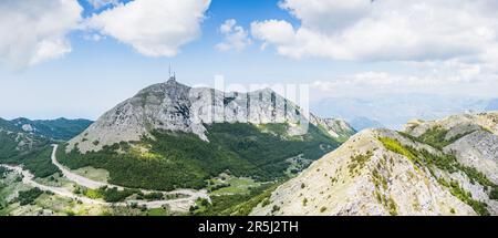 Panorama à plusieurs images de Stirovnik depuis le mont Lovcen, le plus haut sommet du parc national de Lovcen au Monténégro. Banque D'Images