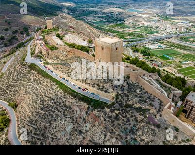 Vue panoramique sur le château de la ville de Lorca dans la province de Murcia Espagne. Tour Alphonsine Banque D'Images