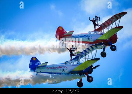 Alcester, Warwickshire, Royaume-Uni, 3rd juin 2023. Les marcheurs de l'aile AeroSuperBatics au Midlands Air Festival à Ragley Hall. Alcester, Warwickshire UK.Credit: Ian Tennant /Alay Live News. Banque D'Images