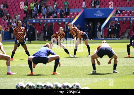 Eindhoven, pays-Bas, 3 juin 2023: Ingrid Syrstad Engen ( 23 Barcelone ) Maria Leon ( 4 Barcelone ) lors du match de football final de la Ligue des champions des femmes de l'UEFA entre le FC Barcelone et le VFL Wolfsburg au stade Philips d'Eindhoven, pays-Bas. (Julia Kneissl / SPP) Banque D'Images