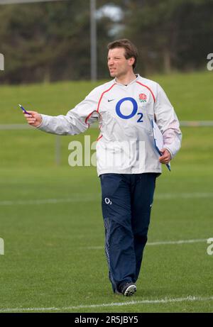 Rob Andrew, responsable de l'équipe de gardien d'Angleterre, lors d'une séance d'entraînement en Angleterre au club de rugby Takapuna, Auckland, Nouvelle-Zélande, vendredi, 06 juin, 2008. Banque D'Images