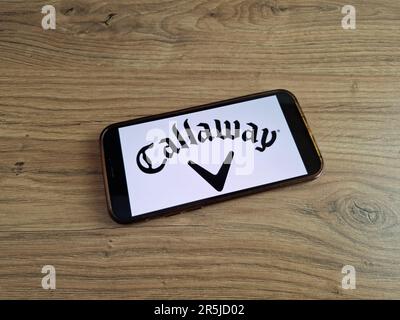 KONSKIE, Pologne - 28 mai 2023: Logo de la société de golf Callaway affiché sur l'écran du téléphone mobile Banque D'Images