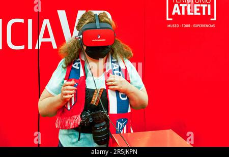 Technologies modernes pour le visiteur lors d'une visite du stade de Civitas Metropolitano - le stade officiel du FC Atletico Madrid, Espagne Banque D'Images