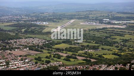 Vue aérienne de Horsforth vers l'aéroport de Leeds Bradford, West Yorkshire Banque D'Images