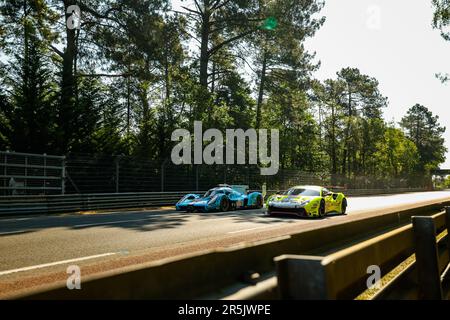 Le Mans, France. 04th juin 2023. 709 MAILLEUX Franck (fra), BERTHON Nathanel (fra), GUTIERREZ Esteban (mex), Glickenhaus Racing, Glickenhaus 007, 57 KIMURA Takeshi (jpn), HUFFAKER Scott (usa), SERRA Daniel (BRA), Kessel Racing, Ferrari 488 GTE Evo, action pendant la journée d'essai des 24 heures du Mans 2023 sur le circuit des 24 heures du Mans sur 4 juin 2023 au Mans, France - photo Florent Gooden/DPPI crédit: DPPI Media/Alamy Live News Banque D'Images