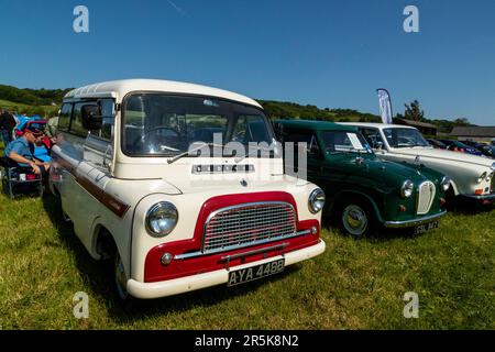 1964 Bedford CA Utilabrake. Rendez-vous en voiture classique à Hanley Farm, Chepstow. Banque D'Images