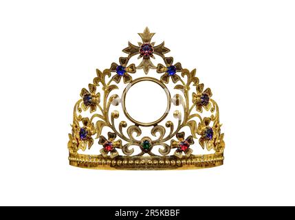 Couronne d'or isolé sur fond blanc. Banque D'Images