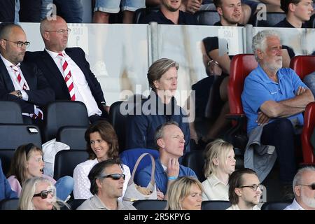 ROTTERDAM - (lr) Sparta Rotterdam Directeur technique Gerard Nijkamp, directeur de l'Eredivisie Jan de Jong lors de la demi-finale des matchs de football européen entre Sparta Rotterdam et le FC Utrecht au Sparta Stadion Het Kasteel sur 4 juin 2023 à Rotterdam, aux pays-Bas. ANP BART STOUTJESDYK Banque D'Images