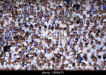 Genk, Belgique. 04th juin 2023. GENK, BELGIQUE - JUIN 4 : les fans de Royal Antwerp sont abattus lors du match de la Jupiler Pro League entre KRC Genk et Royal Antwerp à l'arène Cegeka sur 4 juin 2023 à Genk, Belgique (photo de Joris Verwijst/Orange Pictures) crédit : Orange pics BV/Alay Live News Banque D'Images