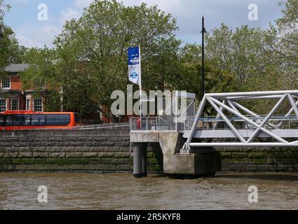 3 juin 2023 - Westminster, Londres, Royaume-Uni : Millbank Pier on River Thames Banque D'Images