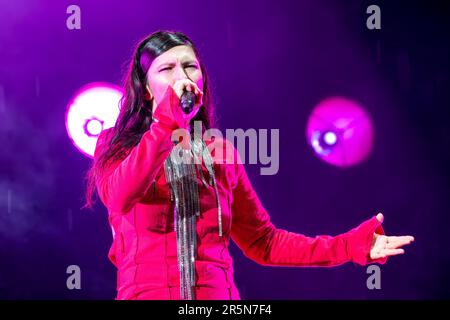 L'auteur-compositeur italien Elisa Toffoli, comme le sait Elisa Stage name pendant ses spectacles en direct à l'Arena di Verona pour sa nuit intime - deux nuits seulement, sur 4 juin 2023 à Vérone, Italie. (Photo de Roberto Tommasini/NurPhoto) Credit: NurPhoto SRL/Alay Live News Banque D'Images