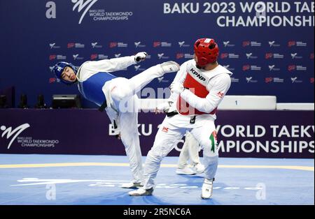 Bakou, Azerbaïdjan. 4th juin 2023. La chanson Zhaoxiang (L) de la Chine concurrence Anas Sadek de la Jordanie lors du match masculin 87kg de 16 aux Championnats du monde de Taekwondo 2023 à Bakou, Azerbaïdjan, 4 juin 2023. Credit: Tofiq Babayev/Xinhua/Alay Live News Banque D'Images