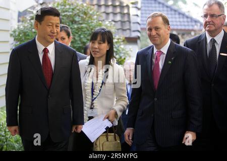 Son Excellence M. Xi Jinping, vice-président de la République populaire de Chine, assiste à des entretiens avec le Premier ministre John Key à la Maison du Gouvernement Banque D'Images