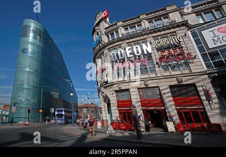 Le bâtiment du National Football Museum dans le centre-ville de Manchester, abritant des expositions dédiées à l'histoire et à la culture du football en Angleterre et en Grande-Bretagne Banque D'Images