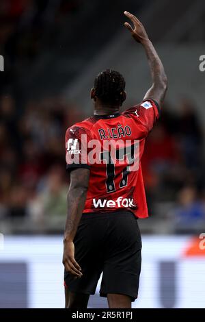 Milan, Italie. 04th juin 2023. Rafael Leao de l'AC Milan gestes pendant la série Un match de football entre l'AC Milan et Hellas Vérone au Stadio Giuseppe Meazza sur 4 juin 2023 à Milan, Italie . Credit: Marco Canoniero / Alamy Live News Banque D'Images