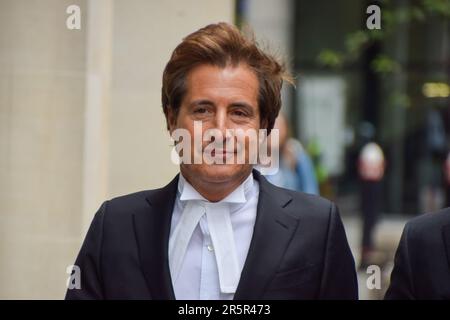 Londres, Royaume-Uni. 5th juin 2023. L'avocat DAVID SHERBORNE arrive à la haute Cour. Plusieurs personnes de grande envergure, dont le prince Harry, ont intenté une action en justice contre les journaux du groupe Mirror au sujet de la collecte présumée d'informations illégales, y compris le piratage téléphonique. Credit: Vuk Valcic/Alamy Live News Banque D'Images