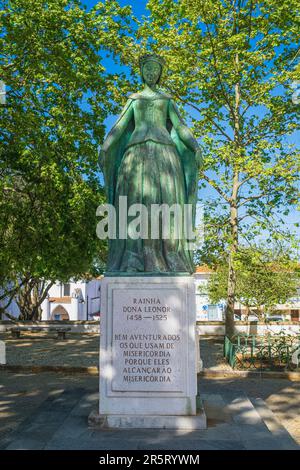 Portugal, région de l'Alentejo, Beja, statue de la Rainha Dona Leonor (Reine Eleanor de Viseu) (1458-1525), Reine du Portugal de 1481 à 1495 Banque D'Images
