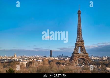 France, Paris, Trocadéro, la Tour Eiffel du Palais de Chaillot Banque D'Images