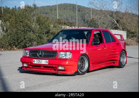 Vue avant Mercedes Benz 190 W201 exclusive avec kit de course KHL Langenberg Banque D'Images