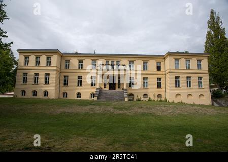 Le centre jeunesse Schloss Gerswalde est situé à Gerswalde, dans le comté d'Uckermark, dans le nord-est de l'Allemagne. Banque D'Images