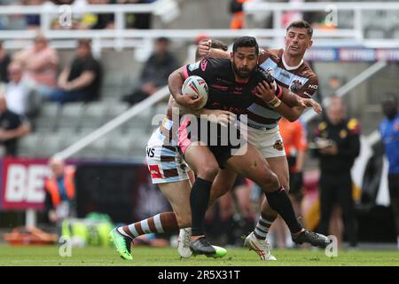 SEB Ikahihifico de Huddersfield Giants pendant le match de Betfred Super League entre Saint Helens et Huddersfield Giants à St. James's Park, Newcastle, le dimanche 4th juin 2023. (Photo : Mark Fletcher | ACTUALITÉS MI) Credit: MI News & Sport /Alamy Live News Banque D'Images