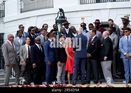 Washington DC, États-Unis. 05th juin 2023. Le président des États-Unis Joe Biden souhaite la bienvenue aux chefs de Kansas City pour célébrer leur victoire dans le Super Bowl LVII sur la pelouse sud de la Maison Blanche à Washington sur 5 juin 2023.Credit: Yuri Gripas/Pool via CNP/MediaPunch Credit: MediaPunch Inc/Alay Live News Banque D'Images