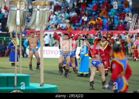 Ouverture du festival naadam 2022, lutteur traditionnel Sodnomdorj, photo de L.Enkh-Orgil, Oulan-Bator, Mongolie Banque D'Images