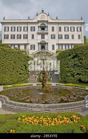 Fontaine, jardin botanique, Villa Carlotta, sur le lac de Côme, Tremezzo, Province de Côme, Lombardie, Lago di Como, Italie Banque D'Images