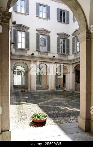 Cour du Musée du Risorgimento italien, via Borgonuovo rue, Milano Design week, Milan Lombardie, Italie, Europe Banque D'Images
