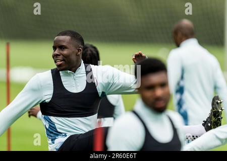 Prague, République tchèque. 06th juin 2023. Kurt Zouma de West Ham United vu lors d'une dernière session d'entraînement avant la finale de l'UEFA Europa Conference League entre Fiorentina et West Ham United à Fortuna Arena à Prague. Ici, la formation se déroule au stade Strahov crédit: Gonzales photo/Alamy Live News Banque D'Images