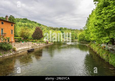 Vue depuis le pont San Marco, Borghetto, Valeggio sul Mincio, Vénétie, Italie, Europe Banque D'Images