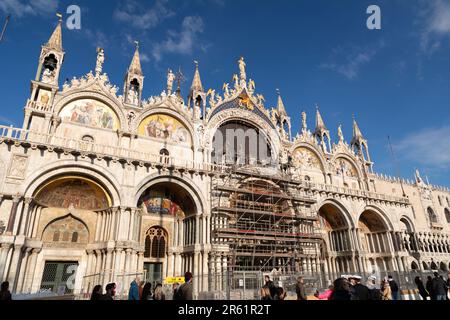 Venise, Italie - 2 avril 2022 : la basilique de la cathédrale patriarcale de Saint-Marc, communément connue sous le nom de basilique de Saint-Marc, est l'église de la cathédrale de la République Banque D'Images