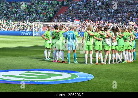 Eindhoven, pays-Bas. 03rd juin 2023. Les joueurs de Wolfsburg photographiés se sont rassemblés devant un match de football féminin entre le FC Barcelona Femeni et le VFL Wolfsburg, lors de la finale de la Ligue des champions des femmes de l'UEFA 2022-2023, le samedi 3 juin 2023 à Eindhoven, aux pays-Bas . Credit: Sportpix / Alamy Live News Banque D'Images