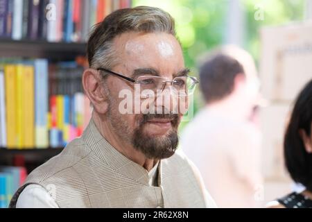 Madrid, Espagne. 06th juin 2023. L'acteur indien Kabir Bedi présente le livre "Historias que debo contar" à la Foire du livre de Madrid 82nd, au Parc du Retiro à Madrid. Crédit : SOPA Images Limited/Alamy Live News Banque D'Images