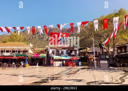 La place principale de Kaş, Turquie Banque D'Images