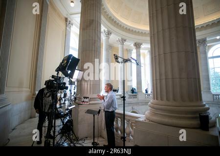 Washington, Vereinigte Staaten. 06th juin 2023. Le représentant des États-Unis, Jim Jordan (républicain de l'Ohio), attend d'être interviewé sur FOX dans le bâtiment du bureau de Cannon House à Washington, DC, mardi, 6 juin 2023. Credit: Rod Lamkey/CNP/dpa/Alay Live News Banque D'Images