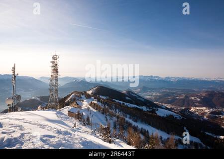 Vue depuis le sommet du mont Panarotta, Trentin-haut-adige, Italie Banque D'Images