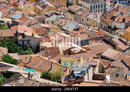 Hyères (sud-est de la France): Vue d'ensemble de la ville depuis la villa "Castel Sainte-Claire" Banque D'Images