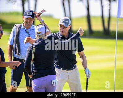 Le Prince Daniel de Suède joue au golf avec la golfeuse professionnelle suédoise Annika Sörenstam au parcours de golf d'Ullna à Stockholm, en Suède, au 07 juin 2023. Banque D'Images