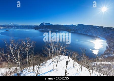 En hiver le lac Mashu Banque D'Images