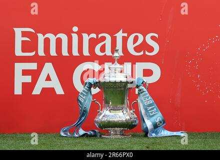 FA Cup Trophée après l'Emirates FA Cup final entre Manchester City et Manchester United au stade Wembley, Londres, le 03rd juin 2023 Banque D'Images