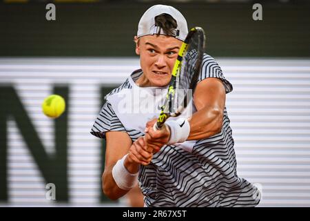 Paris, France, France. 7th juin 2023. Holger RUNE du Danemark au cours de la onzième journée de Roland-Garros 2023, Open de France 2023, tournoi de tennis du Grand Chelem au stade Roland-Garros sur 07 juin 2023 à Paris, France. (Credit image: © Matthieu Mirville/ZUMA Press Wire) USAGE ÉDITORIAL SEULEMENT! Non destiné À un usage commercial ! Banque D'Images