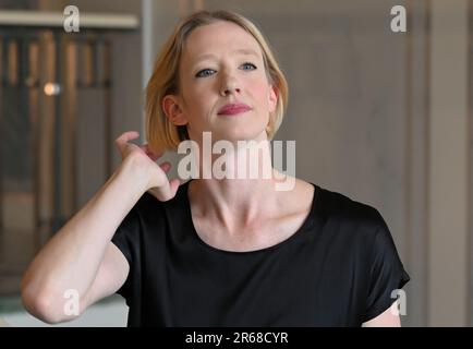 Berlin, Allemagne. 07th juin 2023. Joana Mallwitz, le nouveau chef d'orchestre principal du Konzerthausorchester Berlin, lors d'un événement de presse au Konzerthaus am Gendarmenmarkt. Credit: Jens Kalaene/dpa/Alamy Live News Banque D'Images
